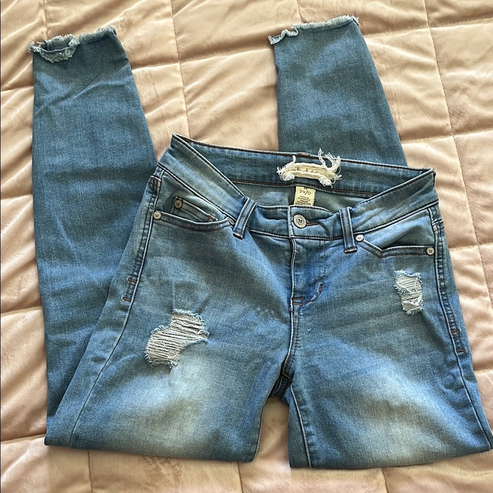 Altar’d State lightwash denim distressed skinny jeans